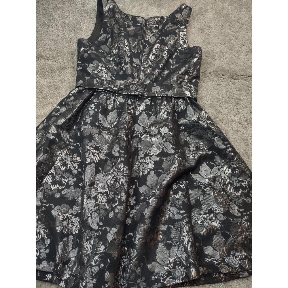 Womens dress Lauren Conrad Size 8 Black Floral Dress Black Silver Party Metallic - Picture 4 of 10